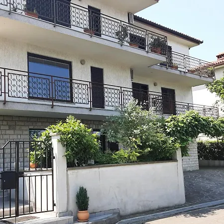 Stanovanje Zusterna Koper Extérieur photo